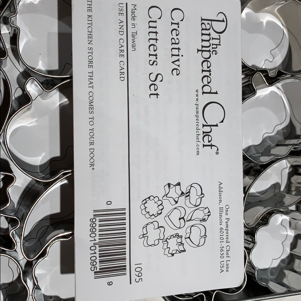 Pampered Chef Creative Cutter Sets